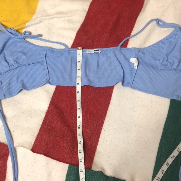 Tie Crop Top - Picture 6 of 7